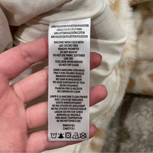 Calvin Klein Performance Faux Fur 1/4 Zip Jacket - Picture 8 of 10